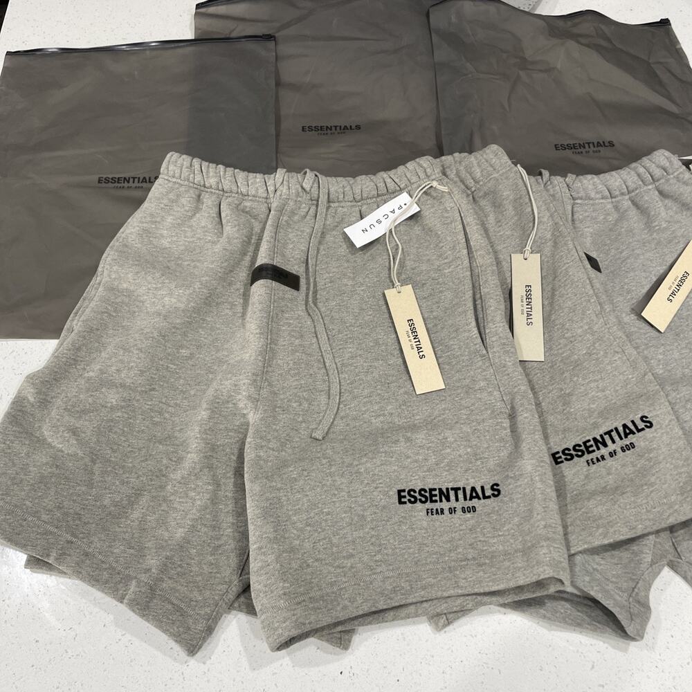 Essentials Fear Of God Shorts 100% Authentic - Dark Oatmeal Sz Small NWT And Bag